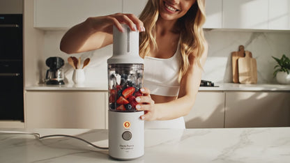 Electric Portable Mini Fruit Juicer Bottle